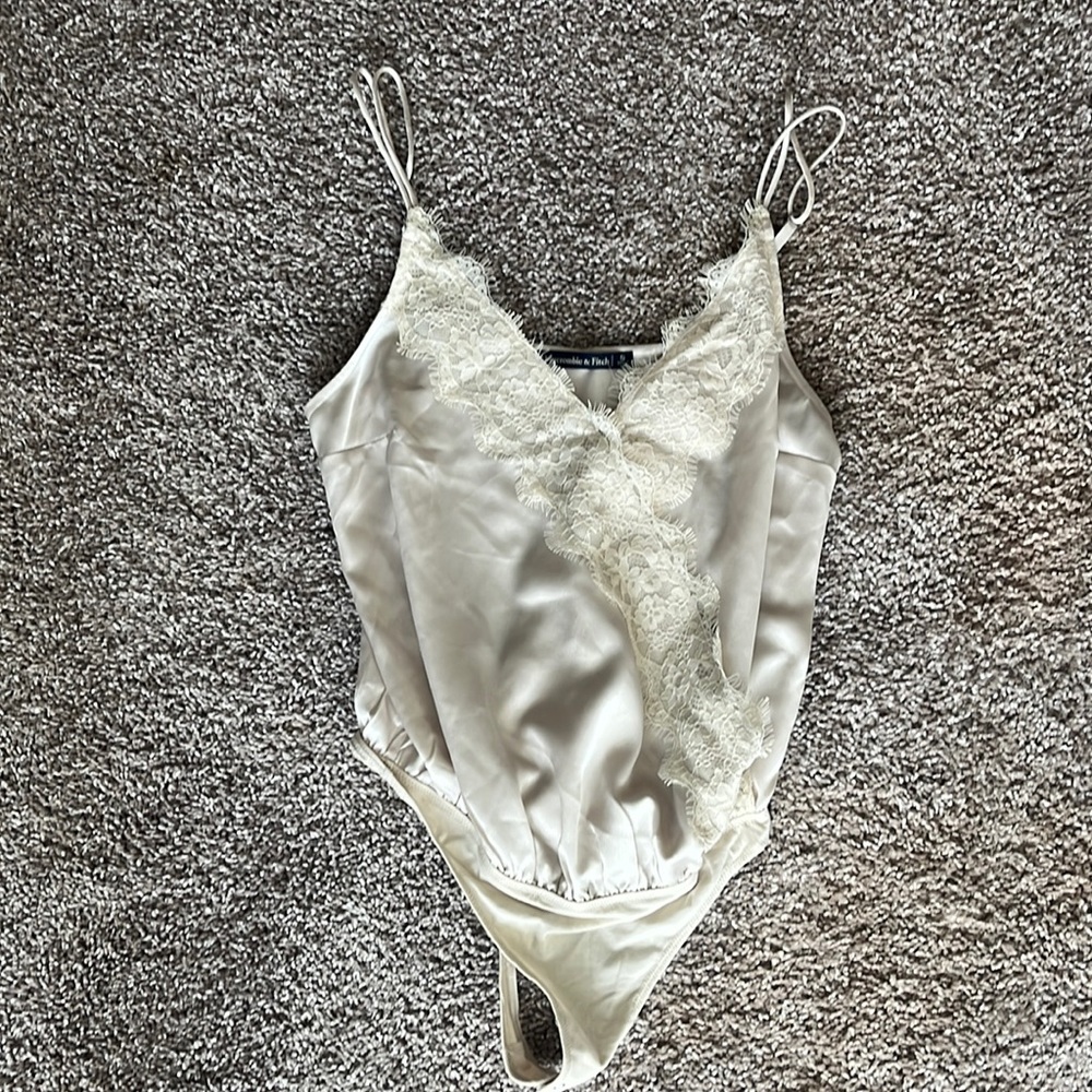 NWT Lace Bodysuit